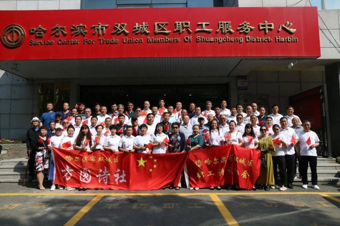 小猫钓鱼游戏龙王版有船